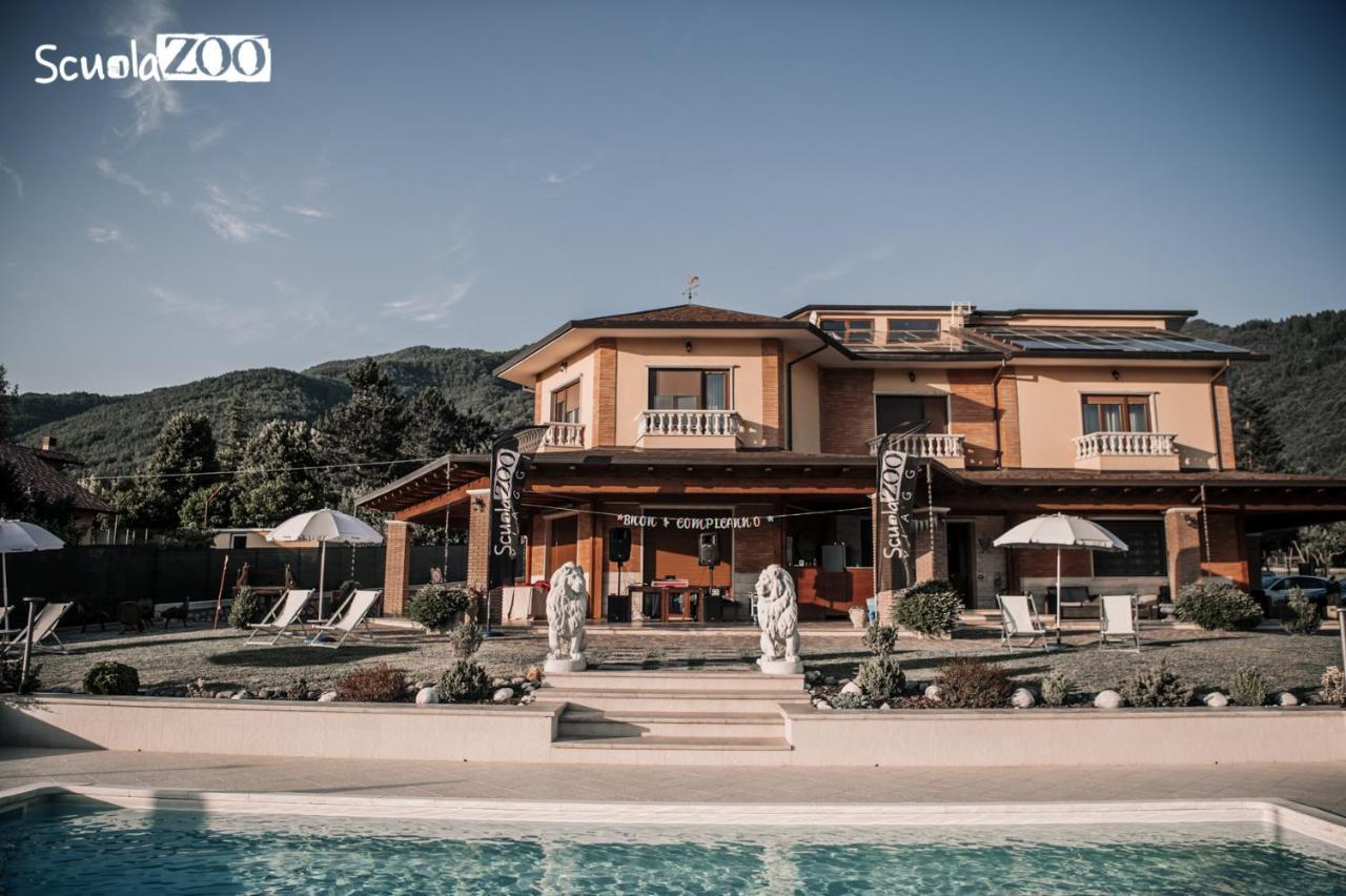 La Villa Guest House Capitignano Ngoại thất bức ảnh