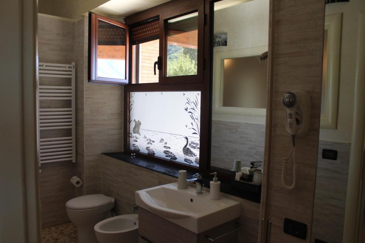 La Villa Guest House Capitignano Ngoại thất bức ảnh